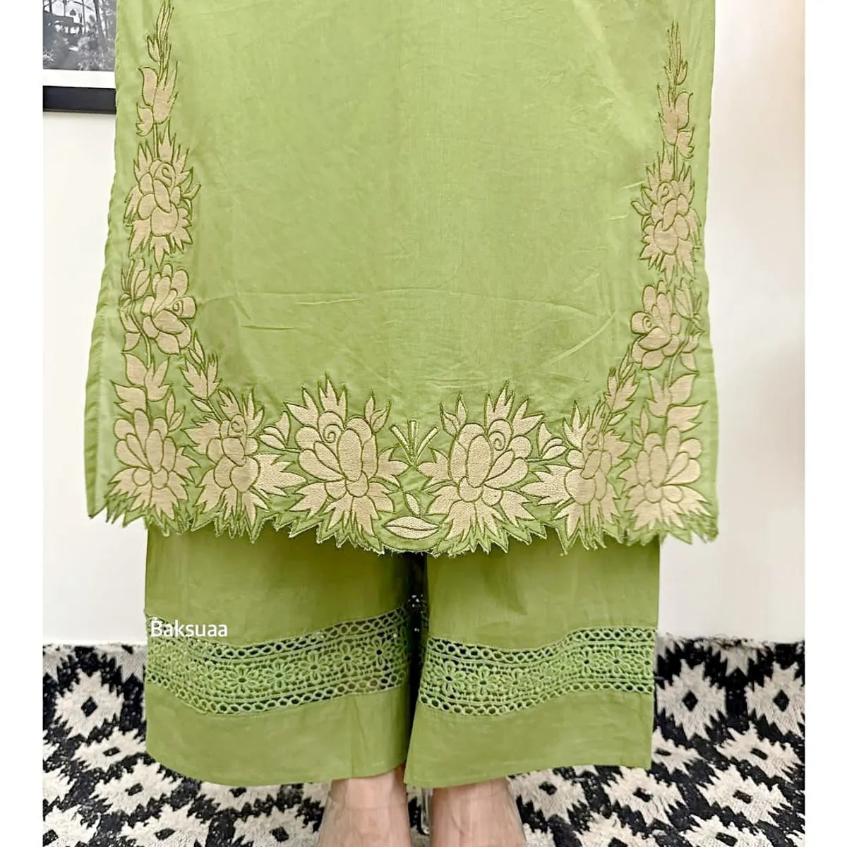 Leaf Green Embroidered Cotton Kurta Set with Dupatta for Women