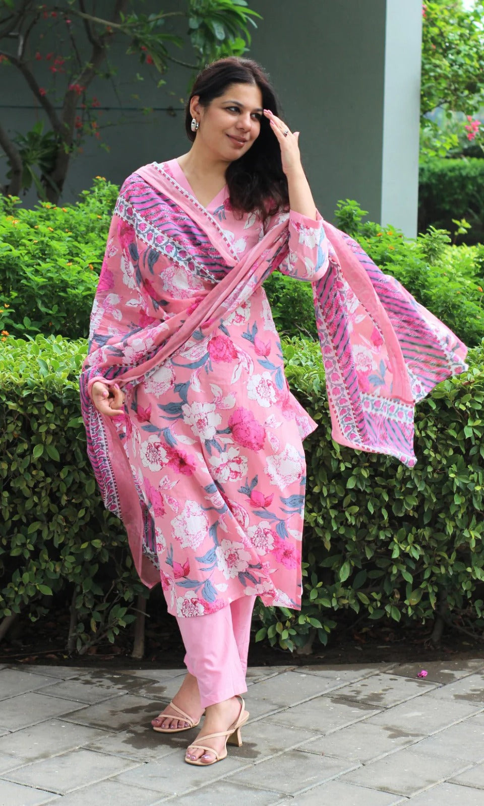 Women Pink Pure Cotton Kurta And Pant With Dupatta