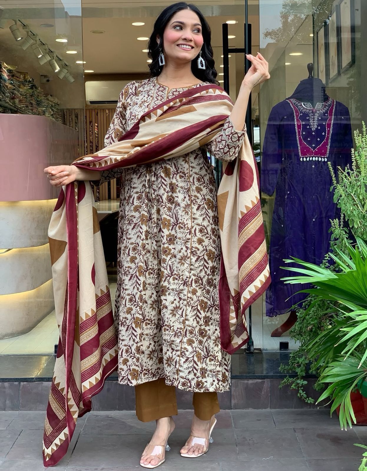 Women Floral Print Flared Kurta Set