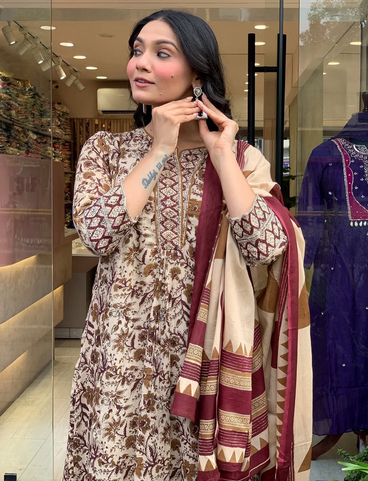 Women Floral Print Flared Kurta Set